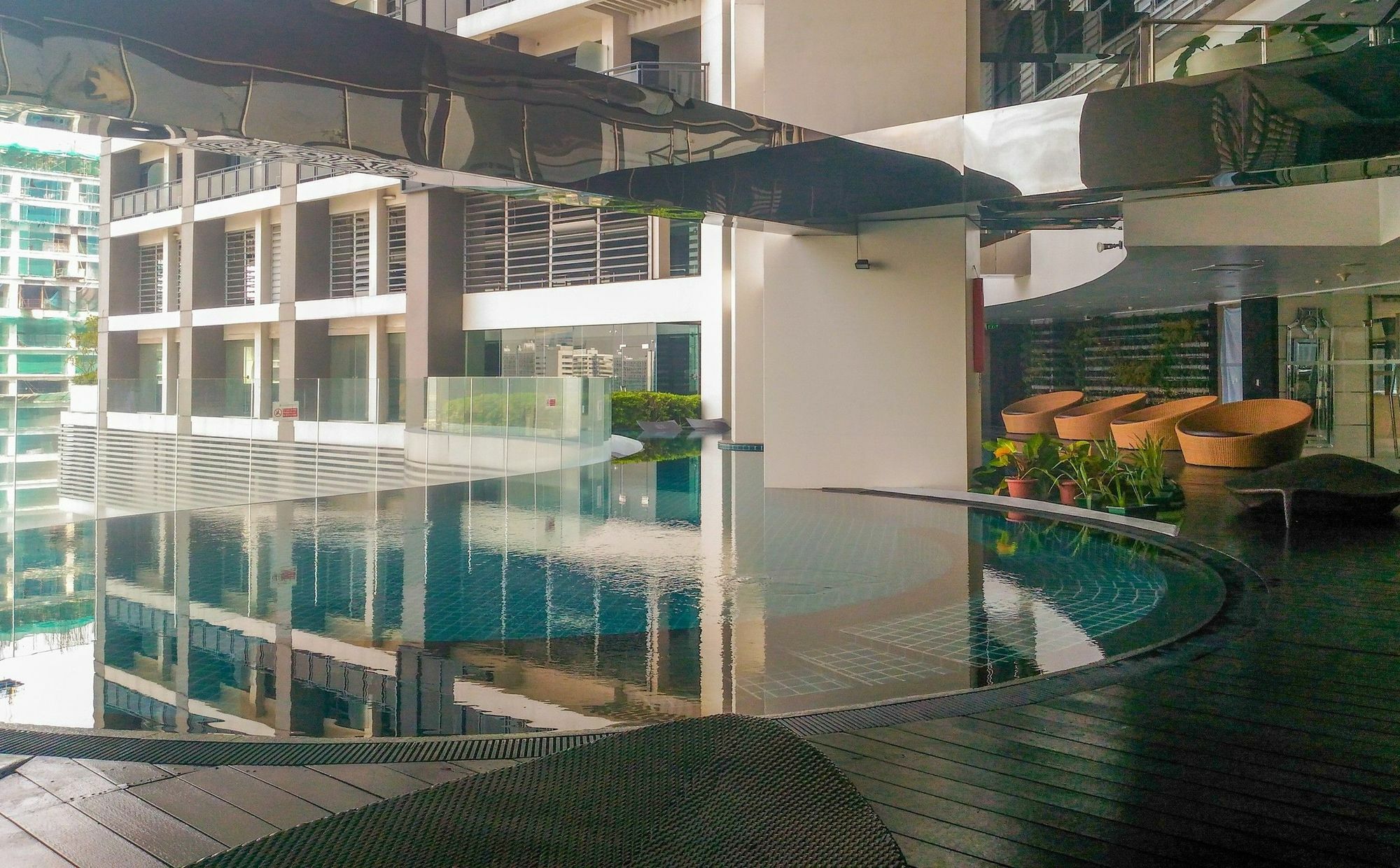 Zen Home Gramercy Residences Makati Makati City Exterior foto